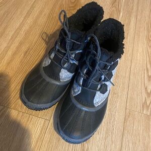 Sorel Woman’s Black and Gray Snow Boots
